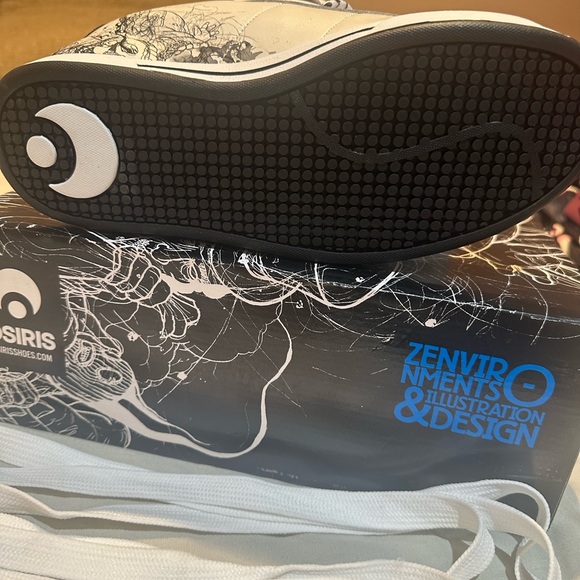 Osiris Black and White Striped Sneakers - Picture 4 of 9